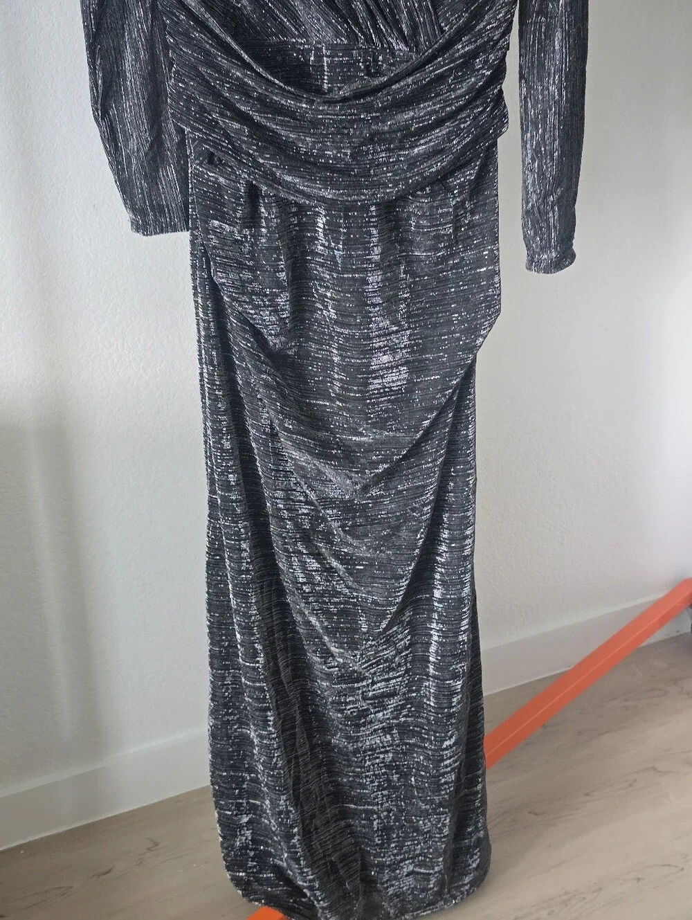 Betsy & Adam Metallic Silver Black Ruched Evening Gown Maxi Dress Size 16 $279